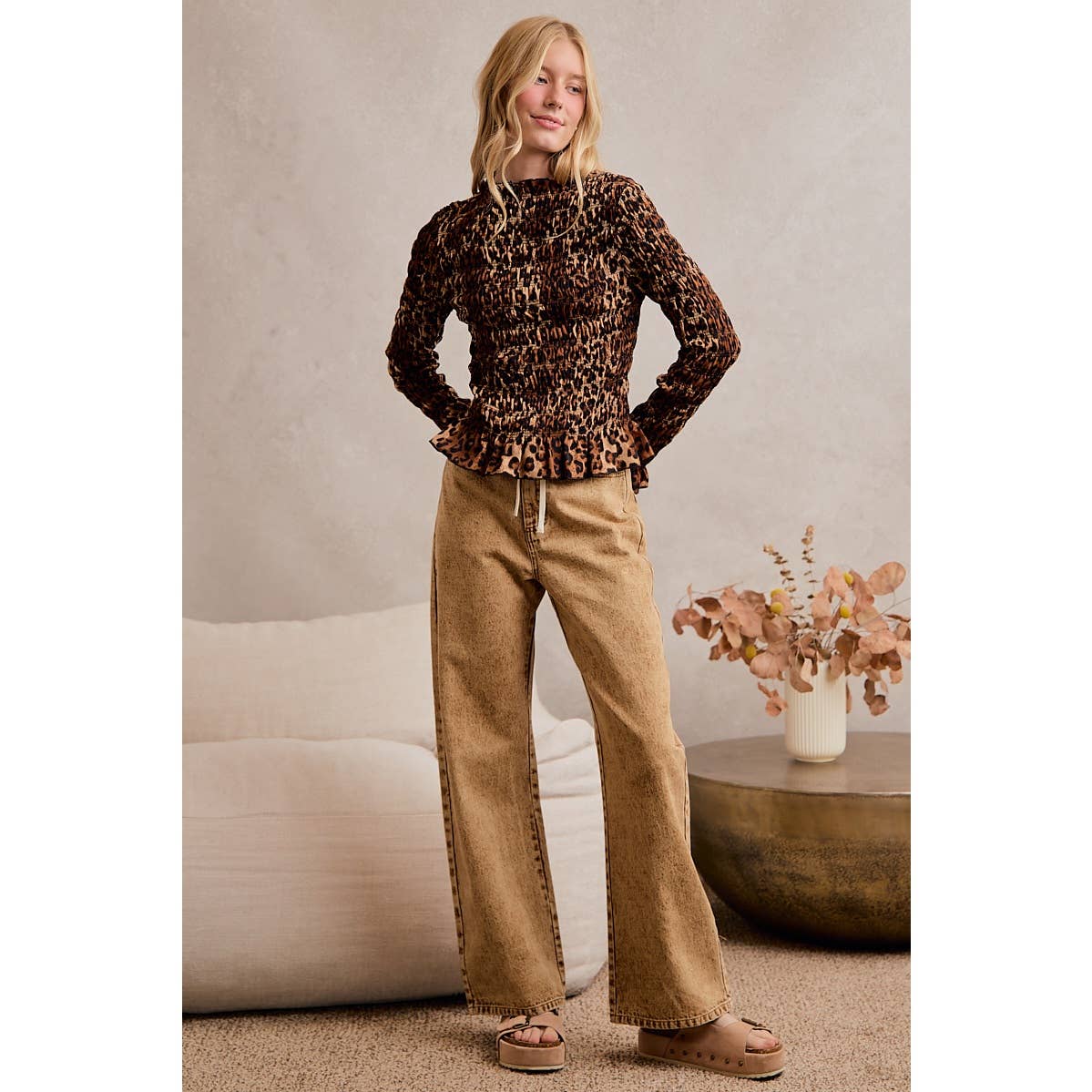 WASHED DRAWSTRING BAGGY JEANS