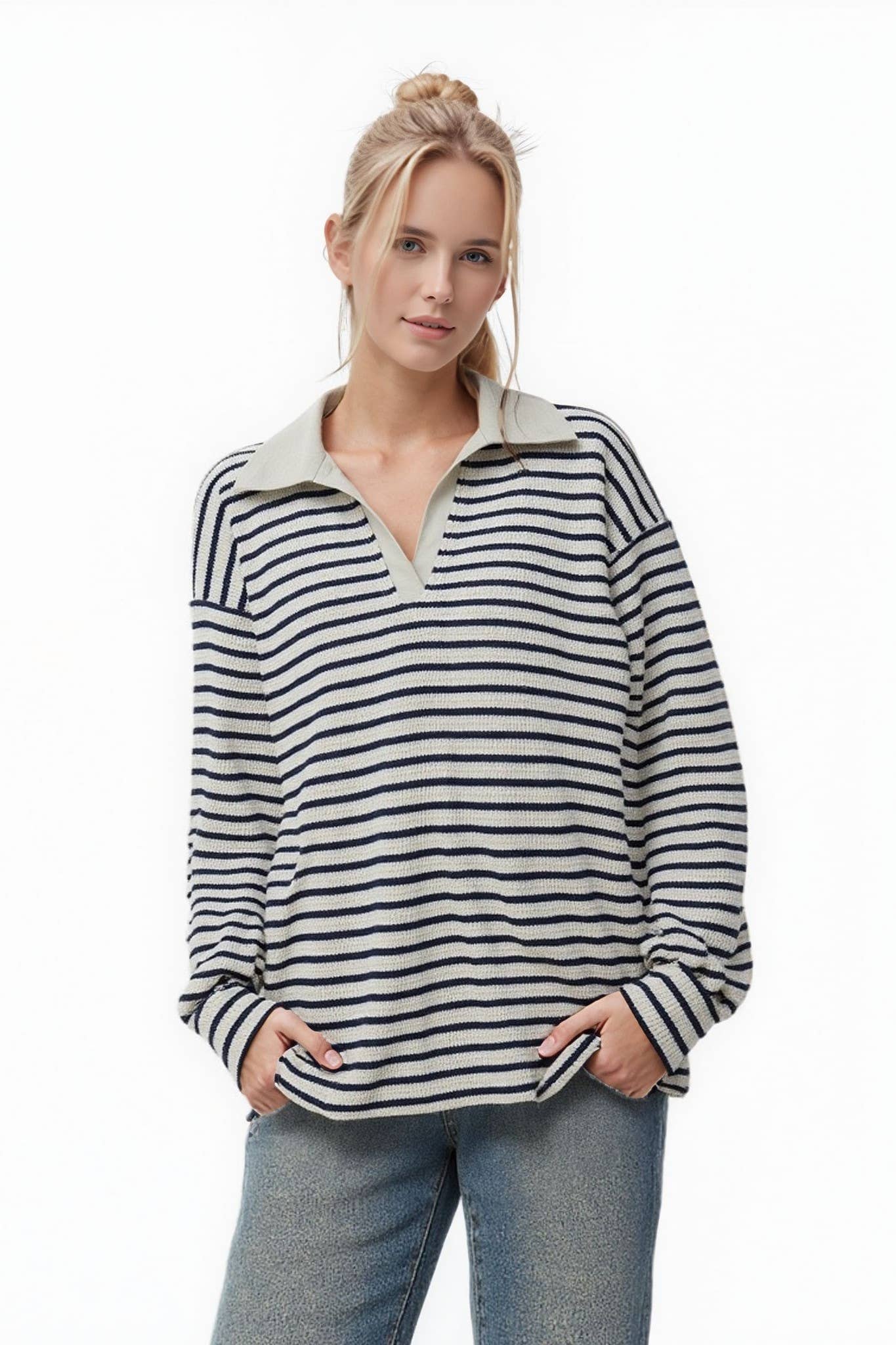 STRIPE PRINT COLLARED V NECK KNIT TOP