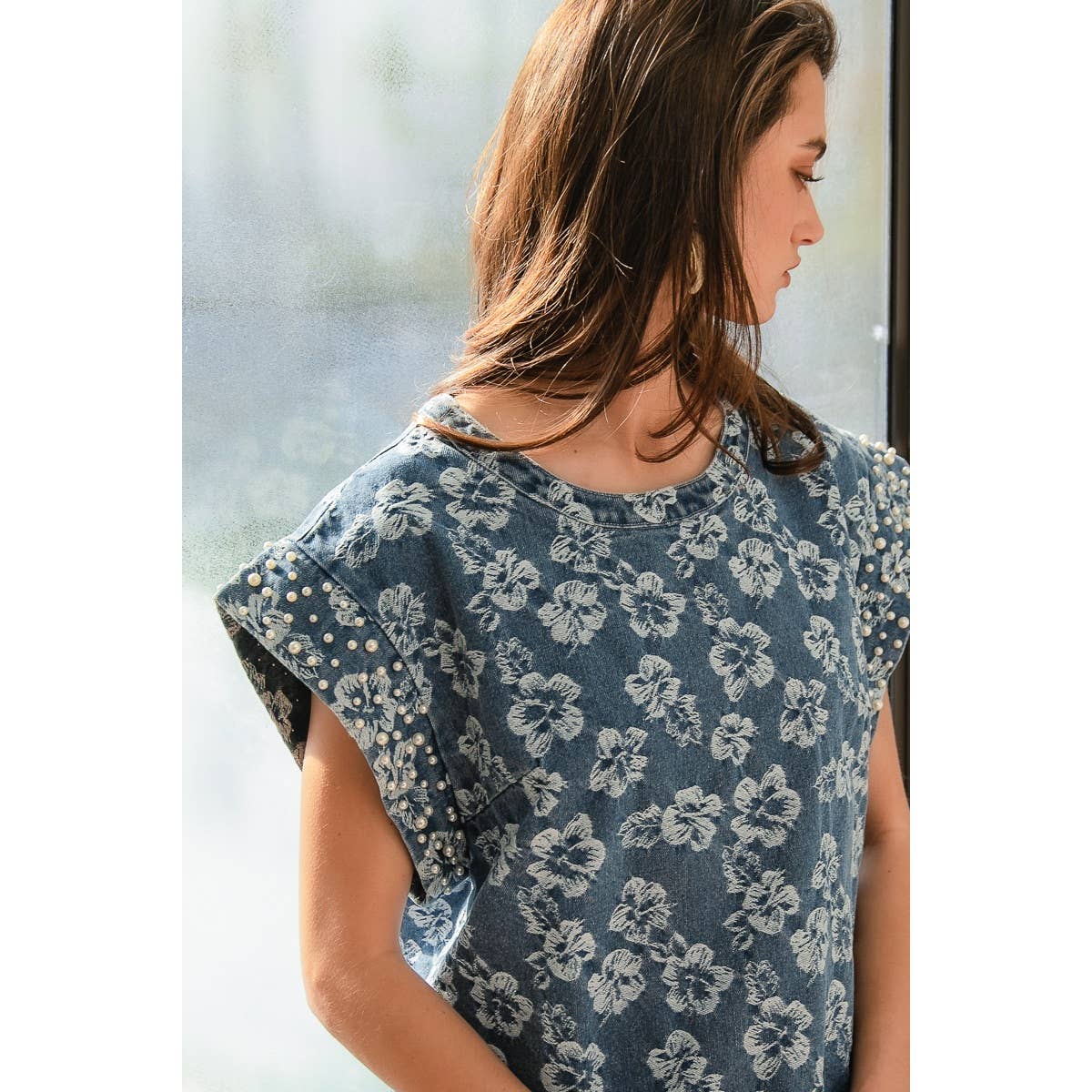 WASHED FLORAL TEXTURE DENIM AND PEARL TOP