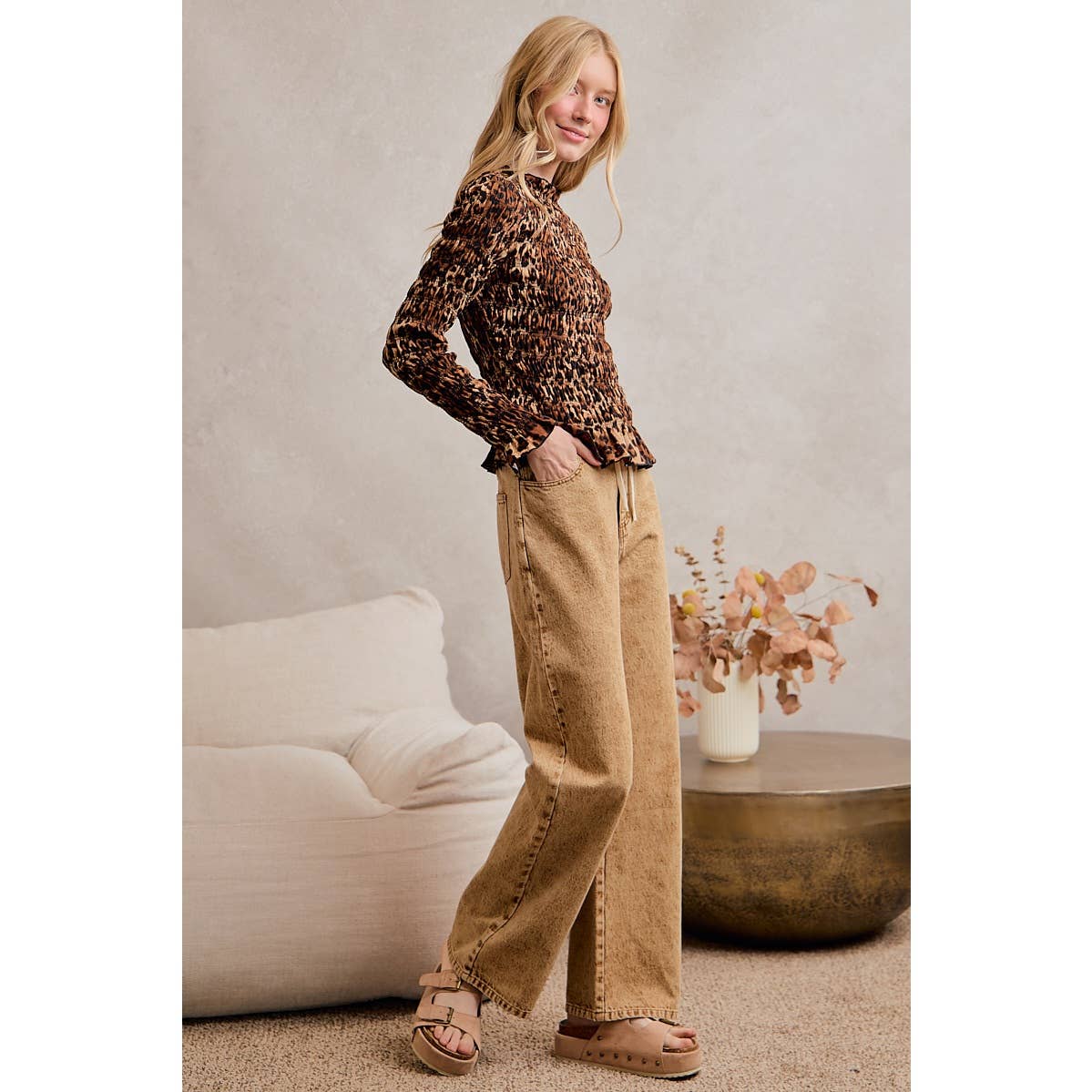 WASHED DRAWSTRING BAGGY JEANS
