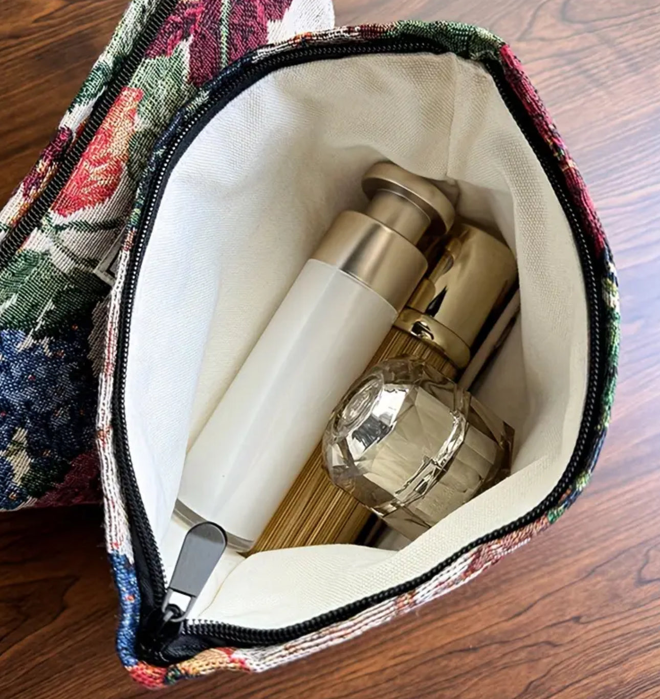 Vintage Floral Makeup Bag Textured Fabric Handbag Travel Skincare Storage Bag Toiletry Bag, Retro Style