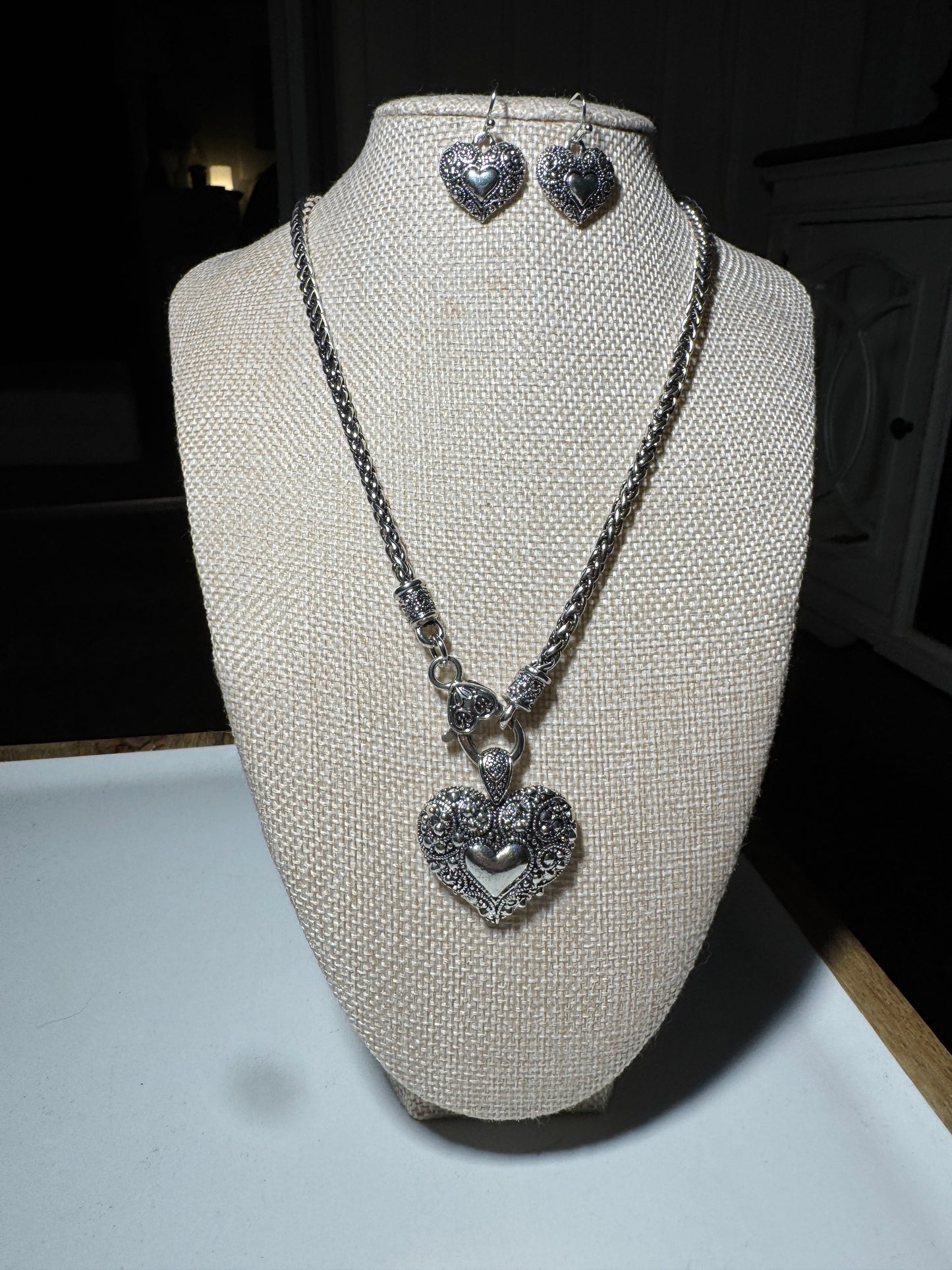 Silver-Tone Interlocking Heart Necklace & Earrings Set