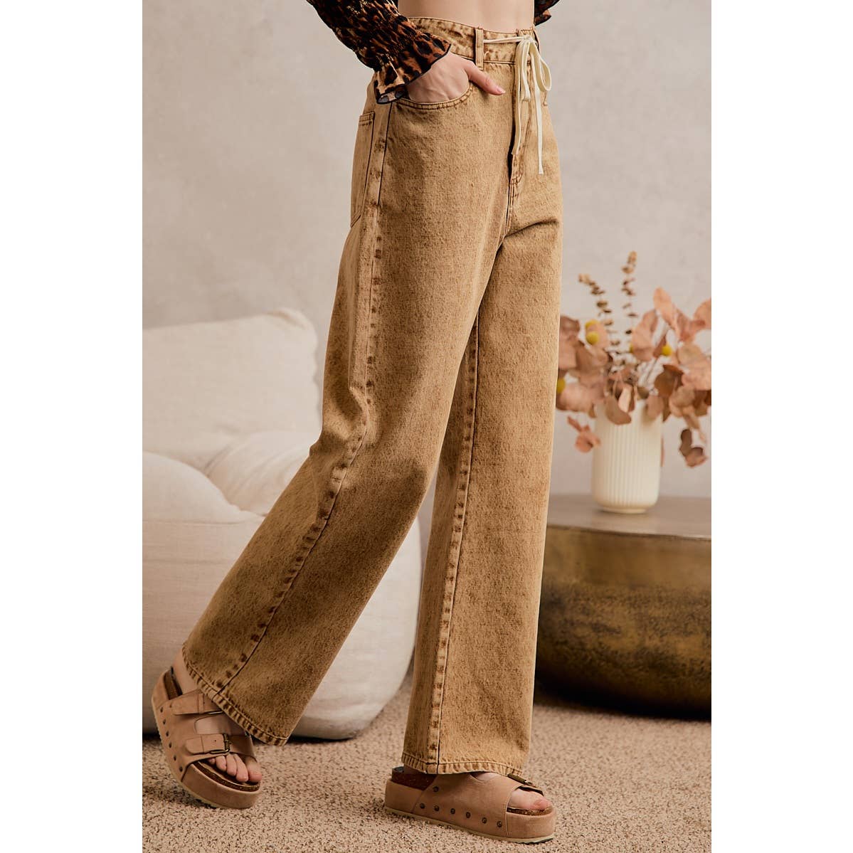 WASHED DRAWSTRING BAGGY JEANS