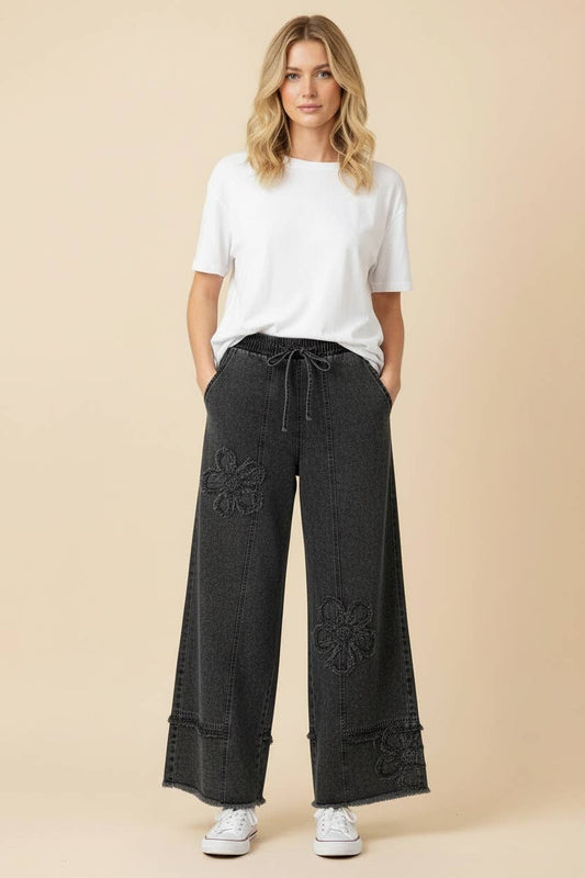 Floral Appliqué Drawstring Wide Leg Denim Pants