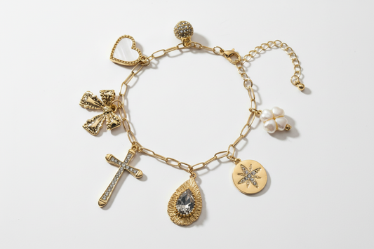 Elegant Gold Charm Bracelet with Sparkling Accents