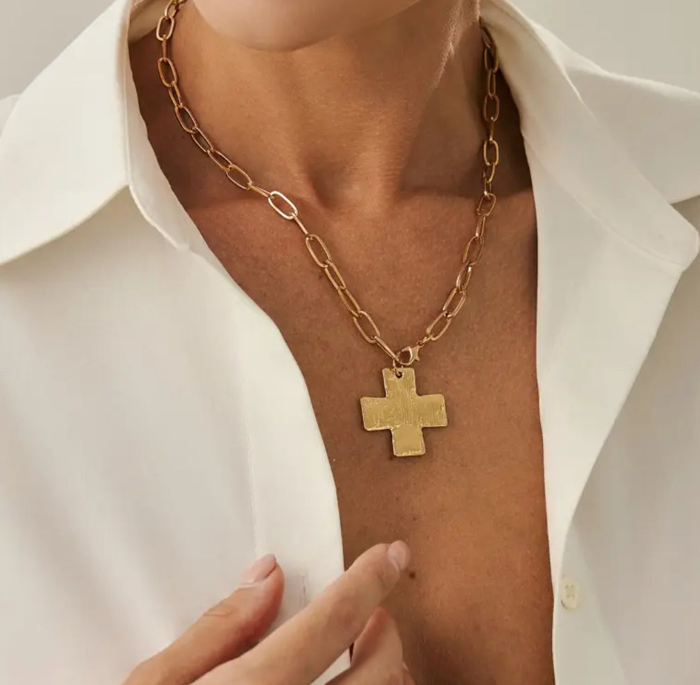 Minimalist Cross Pendant Necklace in Gold and Silver